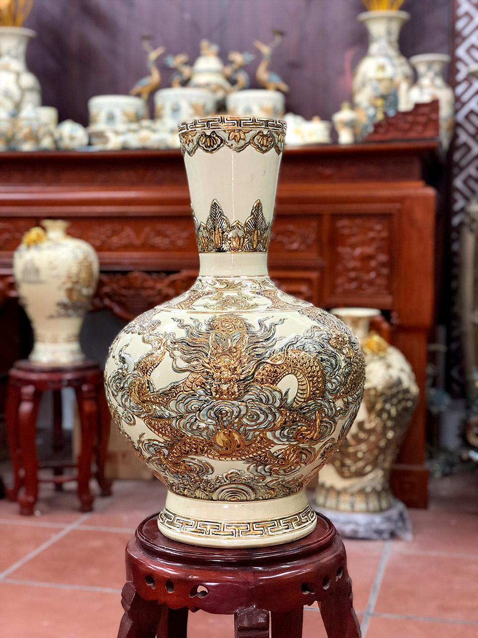 Tỏi gốm sứ phong thủy ngũ long chầu nguyệt gốm tâm linh Phạm Dũng