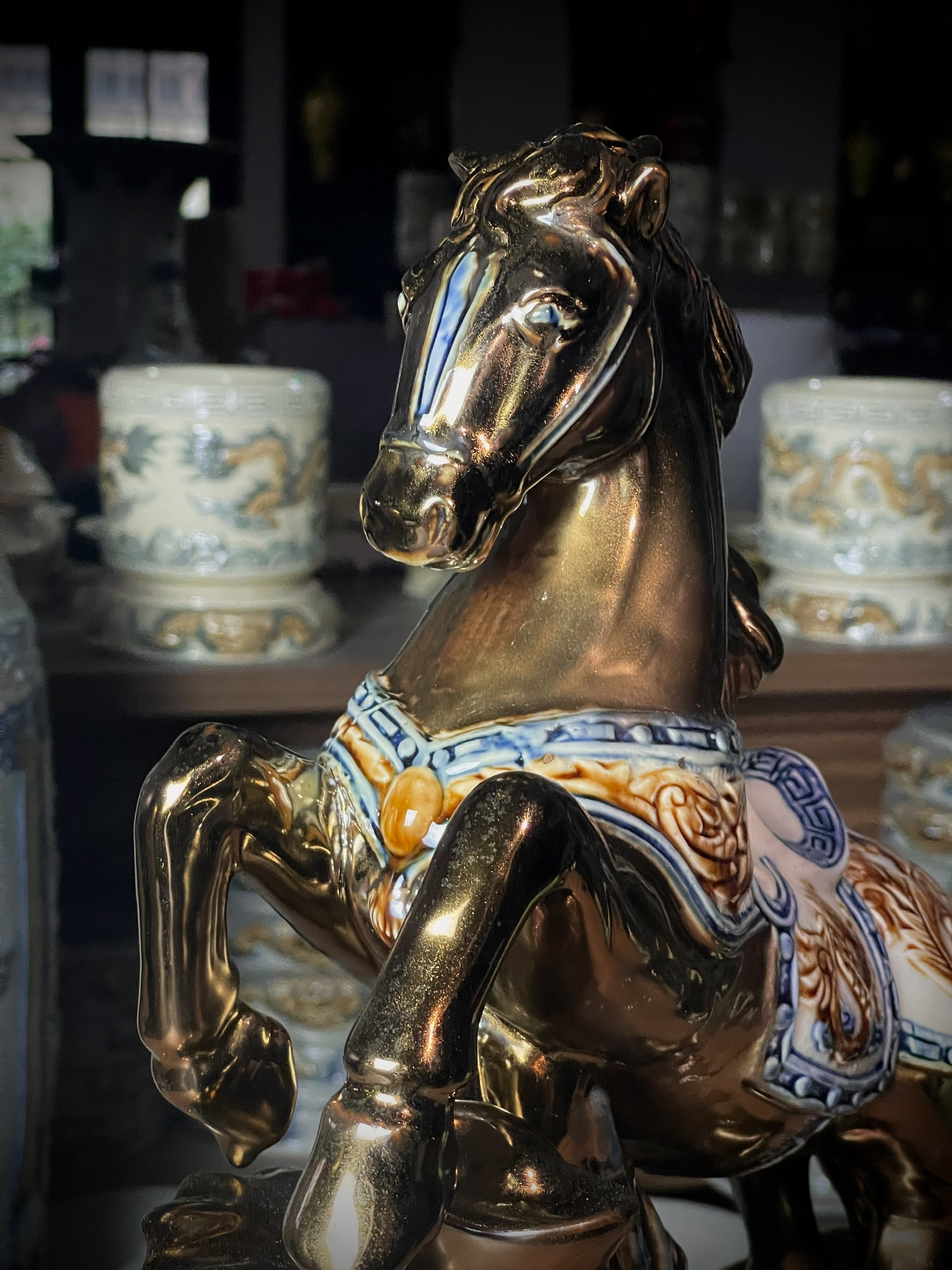 Mã Nghênh Phúc Hỷ men Hoàng Sa Vàng Kim 02