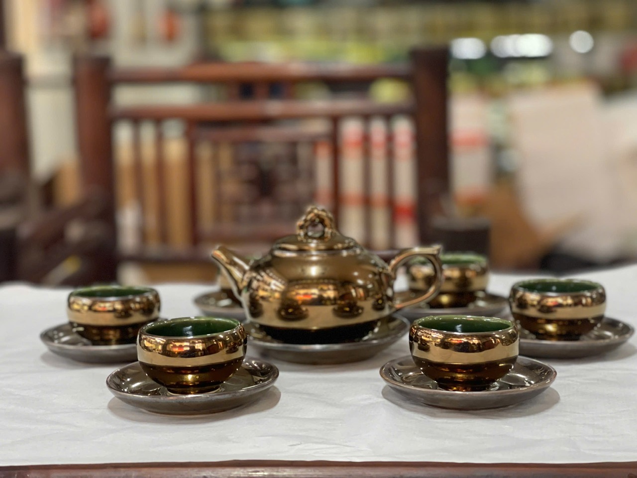 Bộ ấm chén men Hoàng Kim Sa 02